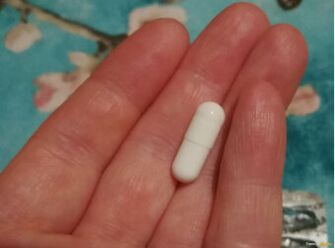 The Vermixin capsule is white in color and small in size